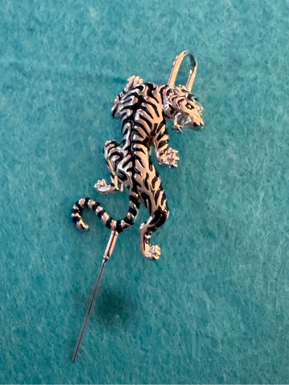 Silver Tiger Drop Earring in Silver Finish 0170